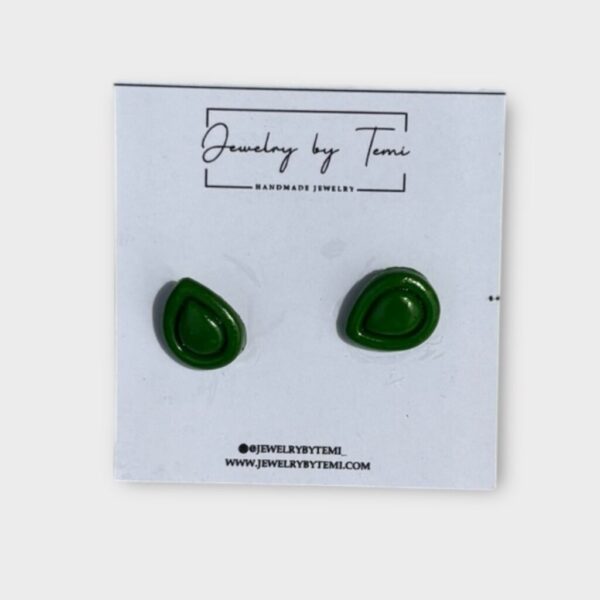 Teardrop studs - green
