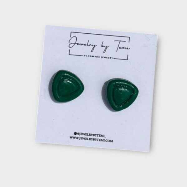 Rounded triangle studs - Green